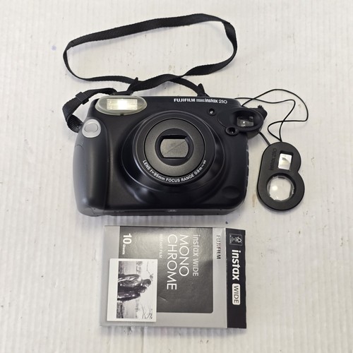 Fujifilm instax 210 - 210, wide