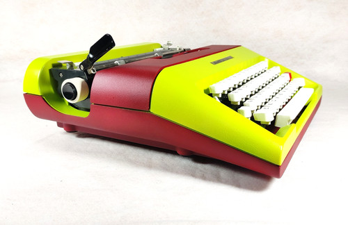 Macchina scrivere olivetti - da,