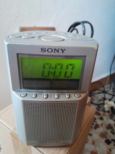 Sony dream machine icf c793 - sony,