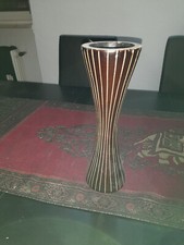 vaso etnico in legno