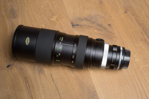 Universa auto zoom - lens, 1:4,5