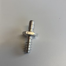 Connettore tubo serbatoio olio