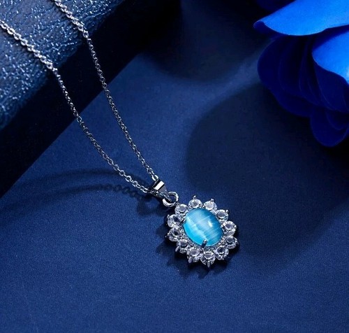 Collana girocollo ciondolo