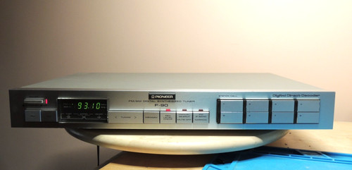 Pioneer digital - f, 90