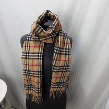 Item e6587 burberry scarf