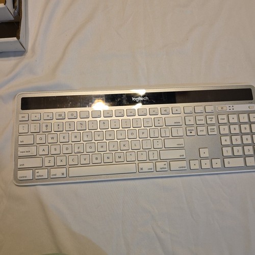 Tastiera solare wireless