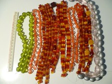 750 GRAMMI PERLE IN VETRO E