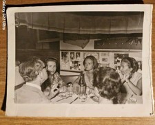 21277. Fotografia a tavola