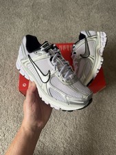 Nike Zoom Vomero 5 Barely