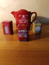 teiera in ceramica + 3 contenitori in metallo