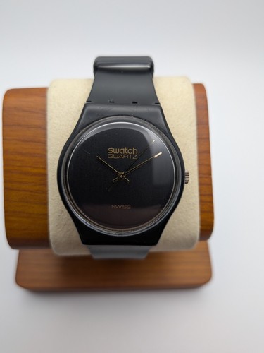 Rare 1983 vintage swatch black - rare,