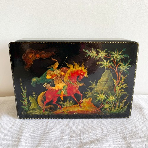 Vintage palekh russian laquer - vintage,