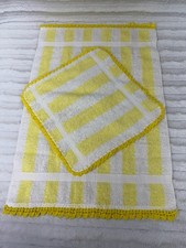 Asciugamano e asciugamano vintage bordi all'uncinetto a righe giallo bianco NOS