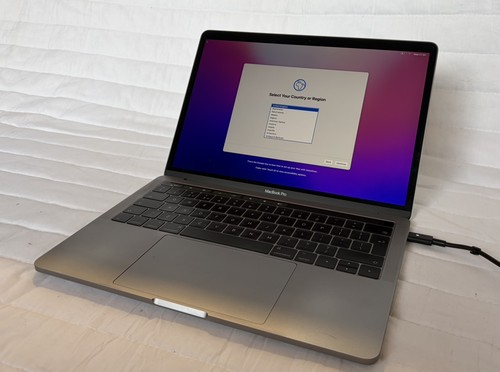 Apple macbook pro - a1706, 13"
