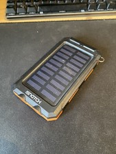 S08 - POWER BANK A ENERGIA SOLARE 8000MAH CAMPEGGIO - SPORT -  AUTO