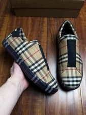 Sneakers slip on uomo Burberry