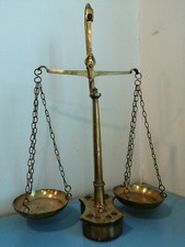 bilancia antica farmacia