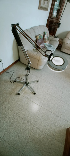 Lampada con lente per studio - con,