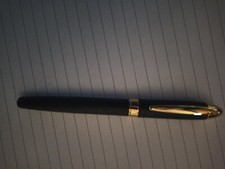 Penna Stilografica Nera Molto