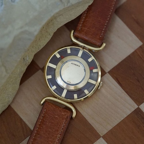 Juvenia quadrante vintage
