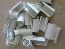CLIPS IN PVC PER SERRA FISSAGGIO TELO PLASTICA O RETE 1 KG