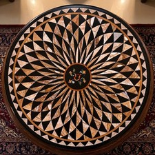 Tavolo rotondo in mosaico di