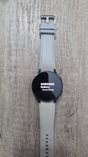 Samsung Galaxy Watch6 44mm  Grafite, Cinturino Grafite E Cinturino Hybrid Bianco