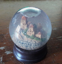 Palla di neve, antico Souvenir con neve (SAN MARINO)