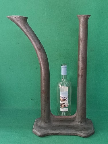 Vecchia incudine metallo - in,