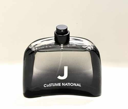 Costume national eau - costume, "j"