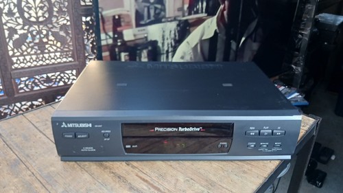 Mitsubishi u447 vhs vcr - mitsubishi, hs-u447
