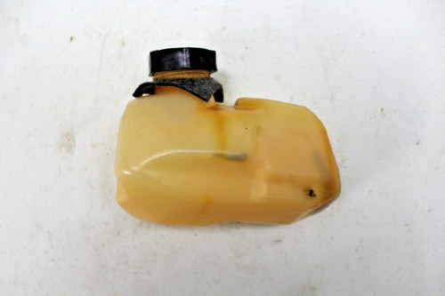 Serbatoio benzina con tappo