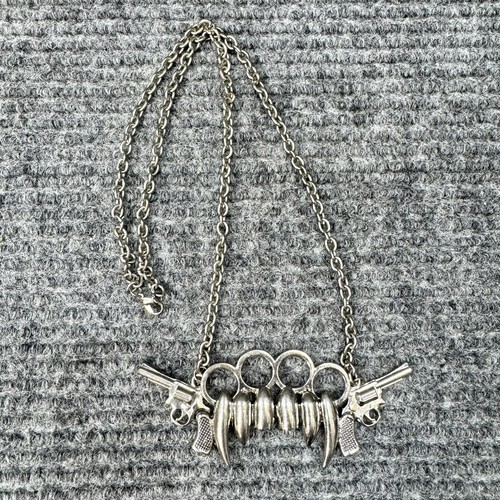 Collana denti vampiro nocca