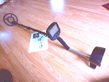 TEKNETICS ALFA METAL DETECTOR,