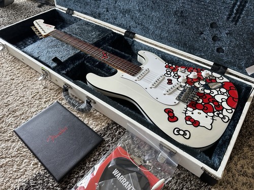 Fender hello kitty - fender,