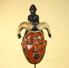 Maschera vintage africana con