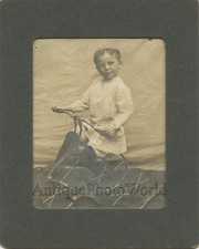 Carino Ragazzo Equitazione Un