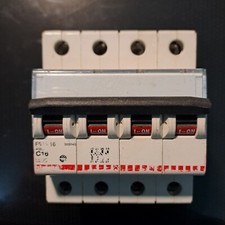 BTICINO F84/C16 INTERRUTTORE MAGNETOTERMICO 4 POLI 16A CURVA C