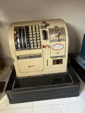 Antico registratore di cassa