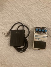 Boss Digital Delay DD-5 con pedale tempo