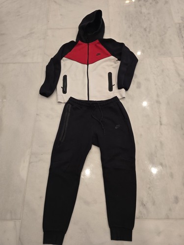 Authentic nike tech fleece - nike,