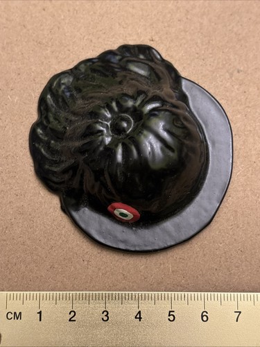 Piccolo elmetto fermacarte