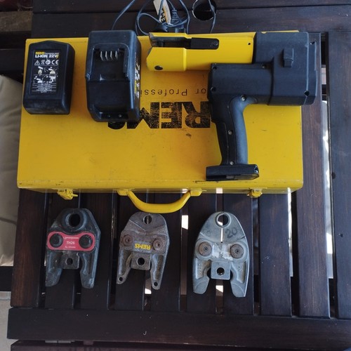 Pressatrice multistrato - pressatrice,