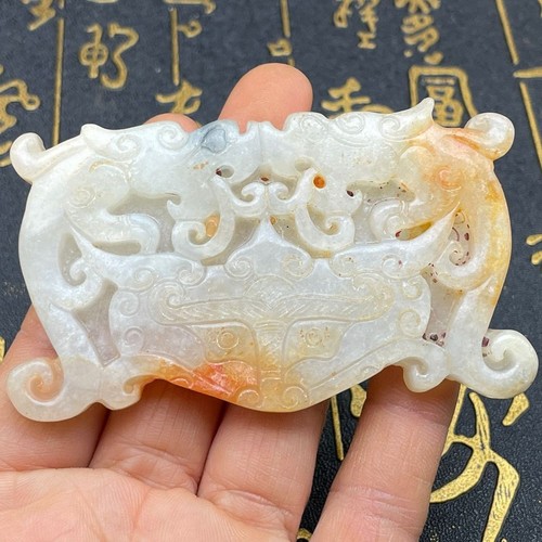 Ciondolo giada intaglio mano - a,