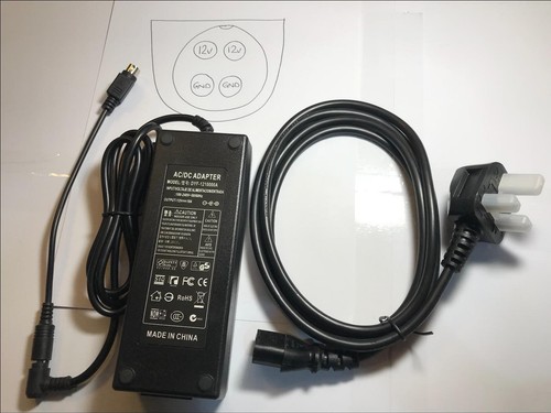 Adattatore a 4 - adattatore, v