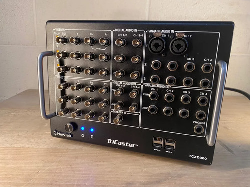 Newtek tricaster tcxd300 - newtek,