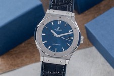 Hublot Classic Fusion 45 Blue Titan automatico ref. 511.NX.7170.LR VP: 8200,- €