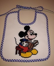 BAVETTA BAVAGLINO BIMBO "TOPOLINO" RICAMATA A MANO A PUNTO CROCE  NUOVO 