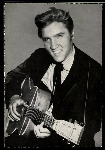 Musicista attore elvis - e,