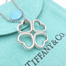 Collana con ciondolo